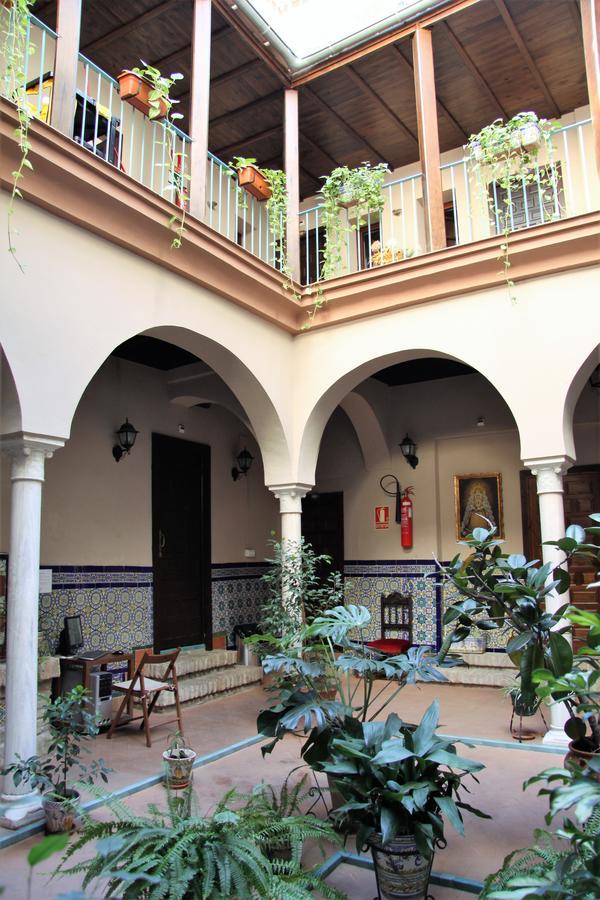 Hotel Patio De Las Cruces เซบีญา ภายนอก รูปภาพ